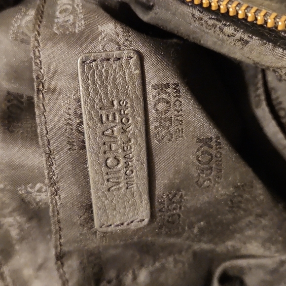 Michael Michael Kors, Black & Gold Satchel Purse - Picture 12 of 16